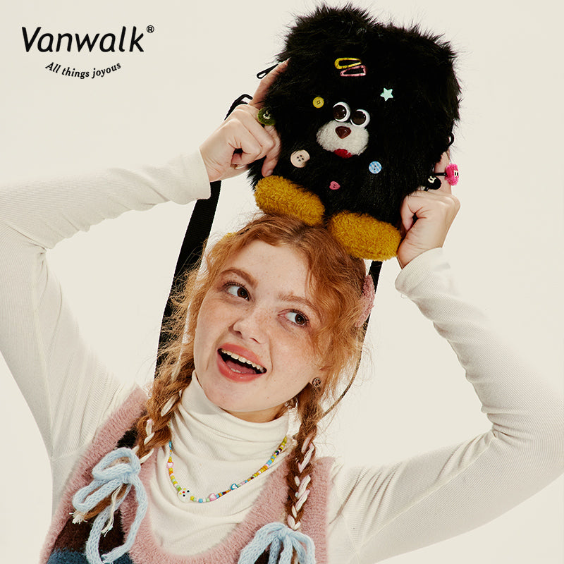Vanwalk moderigtig crossbodytaske med Mao Monster-design V2717
