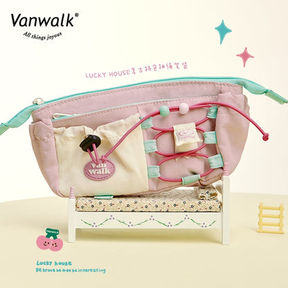 Vanwalk sødt Lucky House-penalhus K433